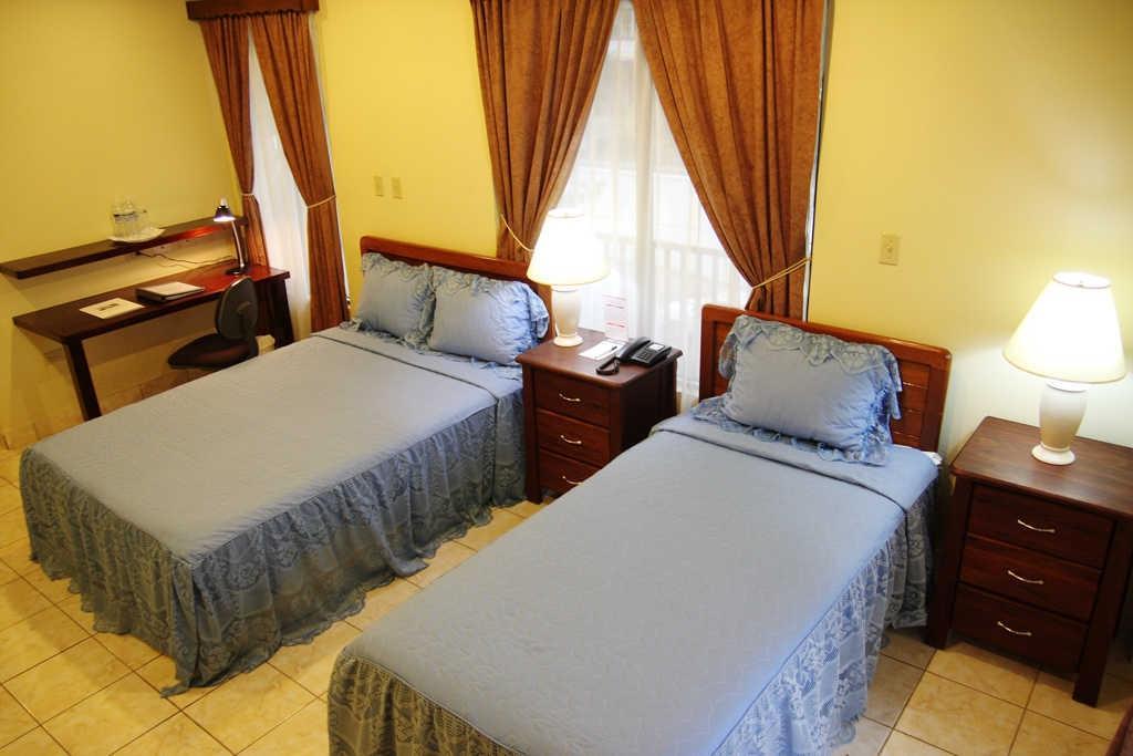 Hotel Mansion Teodolinda Манагуа Екстер'єр фото