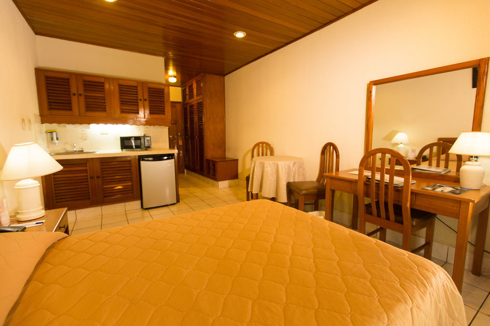 Hotel Mansion Teodolinda Манагуа Екстер'єр фото