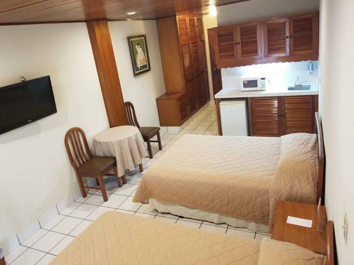 Hotel Mansion Teodolinda Манагуа Екстер'єр фото