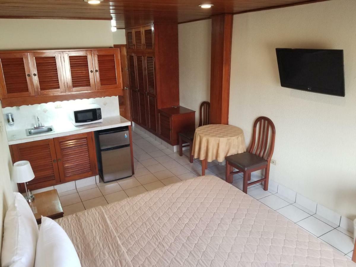 Hotel Mansion Teodolinda Манагуа Екстер'єр фото