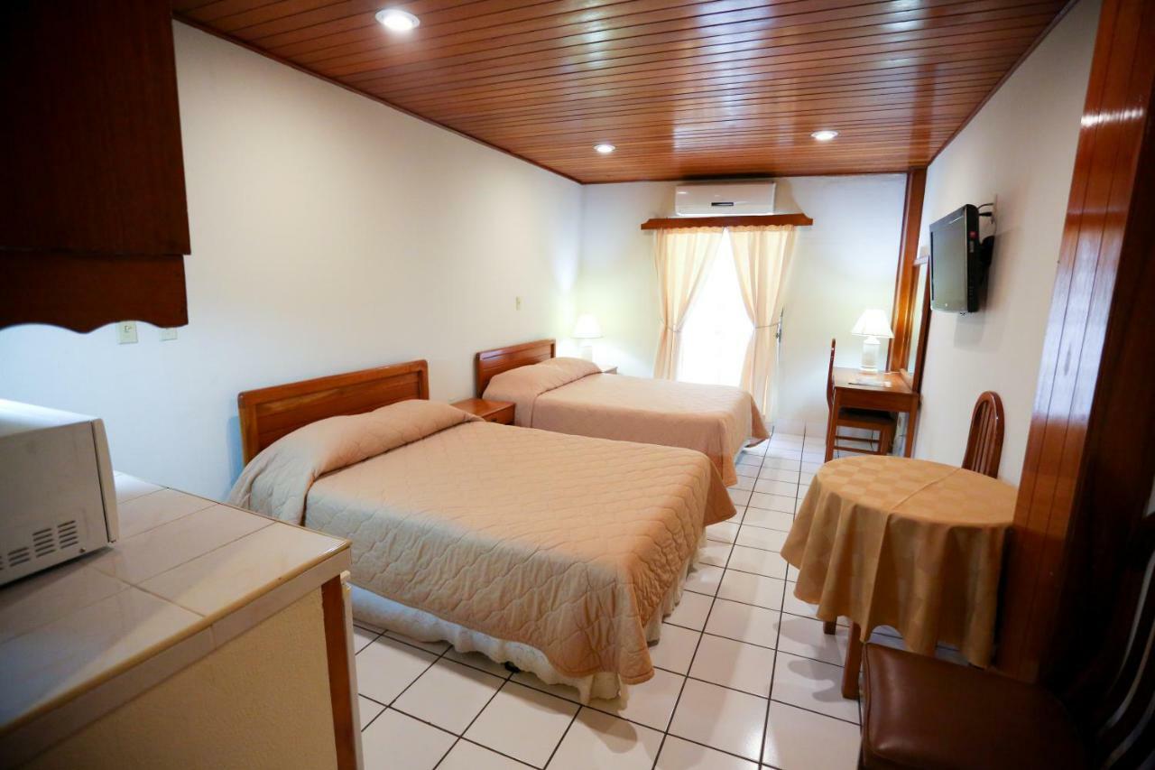 Hotel Mansion Teodolinda Манагуа Екстер'єр фото