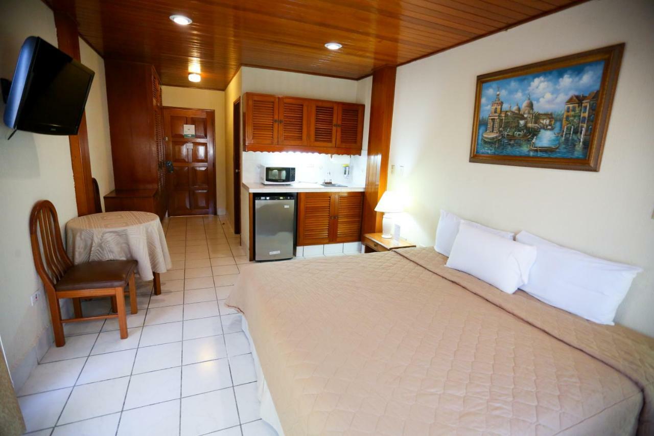 Hotel Mansion Teodolinda Манагуа Екстер'єр фото